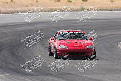media/Jun-01-2025-CalClub SCCA (Sun) [[eae223c5dd]]/Group 1/Track Event 4/